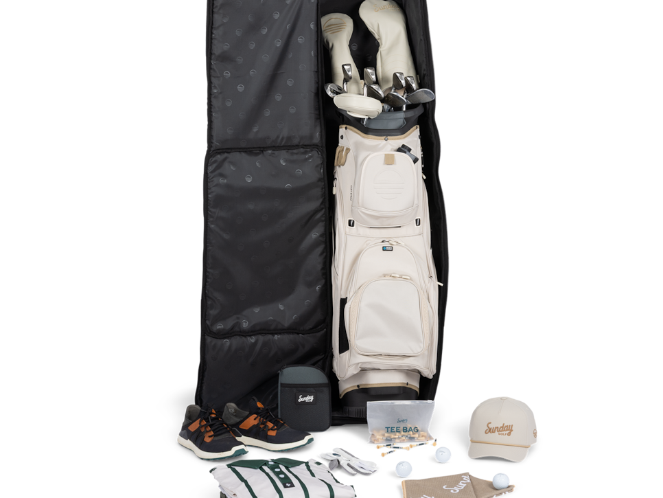 /content/dam/images/golfdigest/products/2025/11/13/2025-travel-gift-guide-coaster-travel-bag-.png