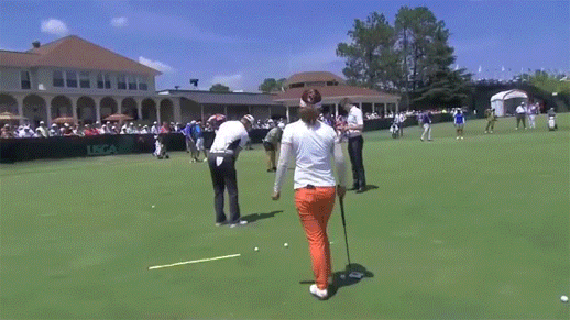/content/dam/images/golfdigest/unsized/2015/07/20/55ad795ab01eefe207f6e7cd_blogs-the-loop-putting-green-518.gif