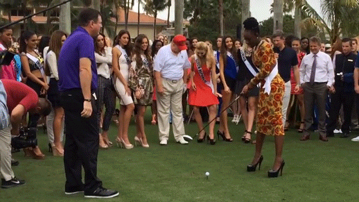 /content/dam/images/golfdigest/unsized/2015/07/20/55ad7b92add713143b42b93f_blogs-the-loop-miss-universe-3-518.gif