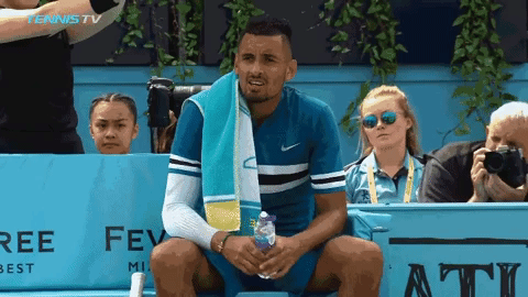 /content/dam/images/golfdigest/unsized/2018/06/25/5b3108395c134761113d6526_Kyrgios.gif