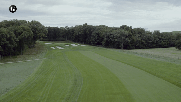 /content/dam/images/golfdigest/unsized/2019/05/15/5cdc59f03e271bab4b03dae2_Bethpage_15th Approach_V1.gif
