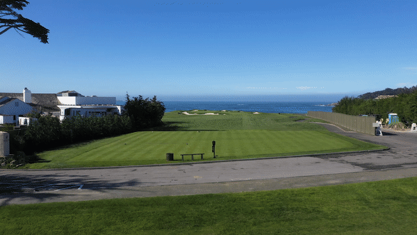 /content/dam/images/golfdigest/unsized/2019/06/06/5cf9217b6b259b1a1e769a62_pebble flyovers - 17tee.gif